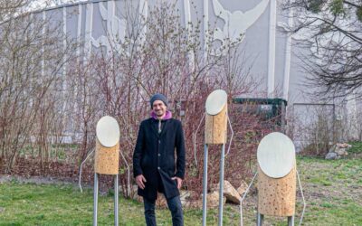 Die künstlerische Nisthilfe »Wandler im Sonnenlicht« von Ulrich Stolz steht ab sofort im Zoo Dresden
